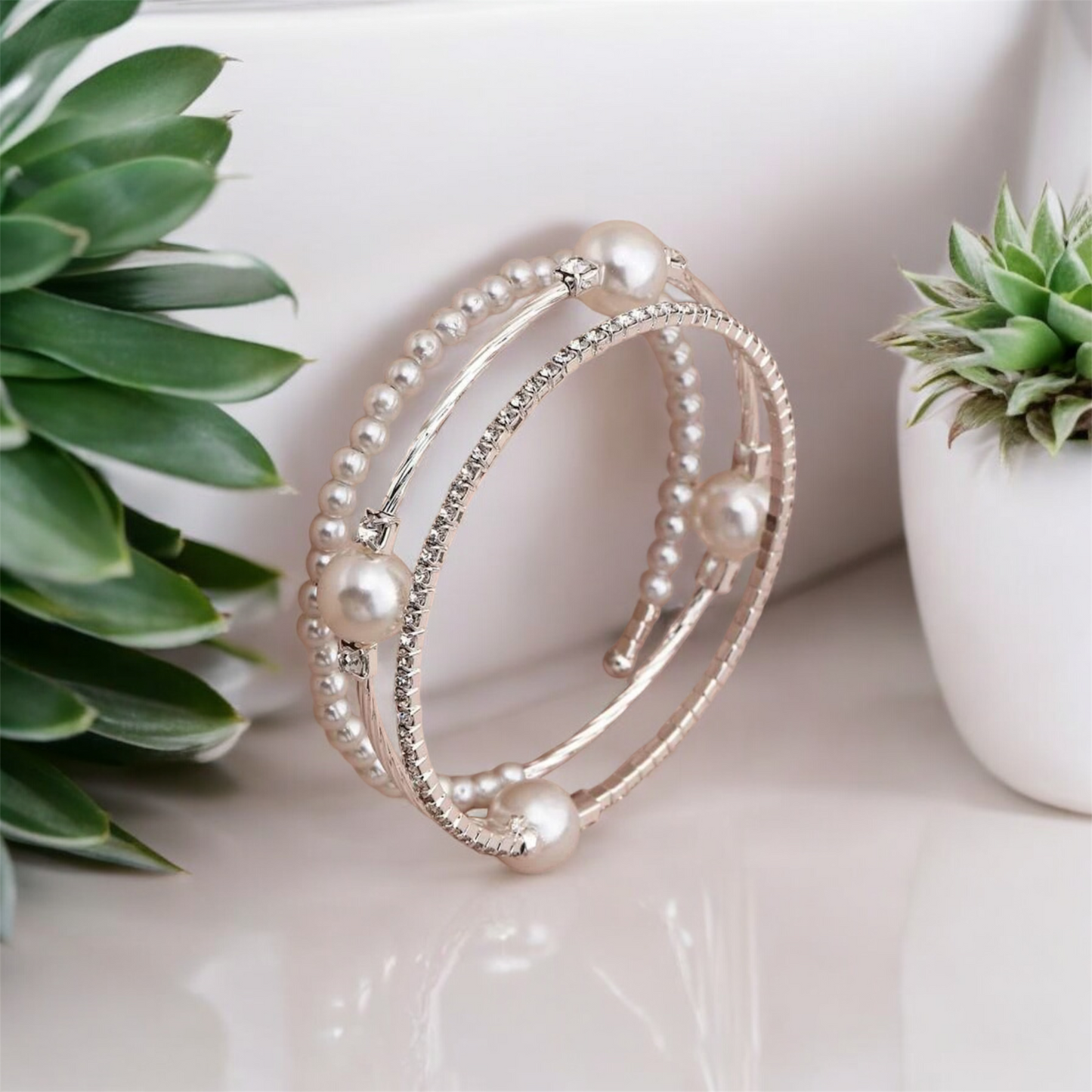 Silver Elegant Rhinestone & Pearl Bracelet Silver