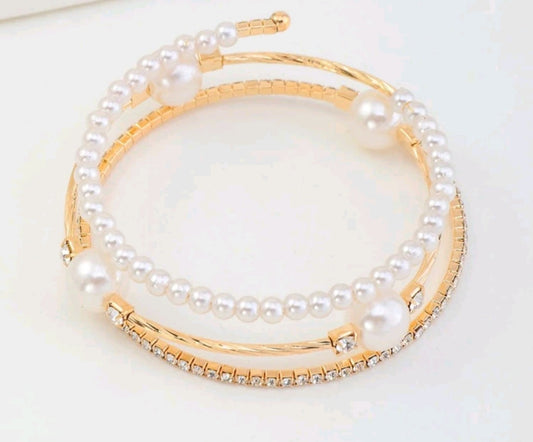 Gold/Silver Plated Elegant Pearl & Rhinestone Bracelet